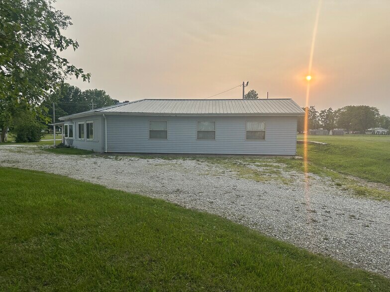 309 E 1st St, Greentop, MO à vendre - Photo de l’immeuble – Image 3 sur 4