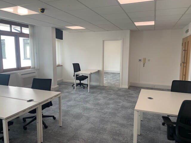 Conduit Ln, Hoddesdon à louer - Photo de l’immeuble – Image 2 sur 8