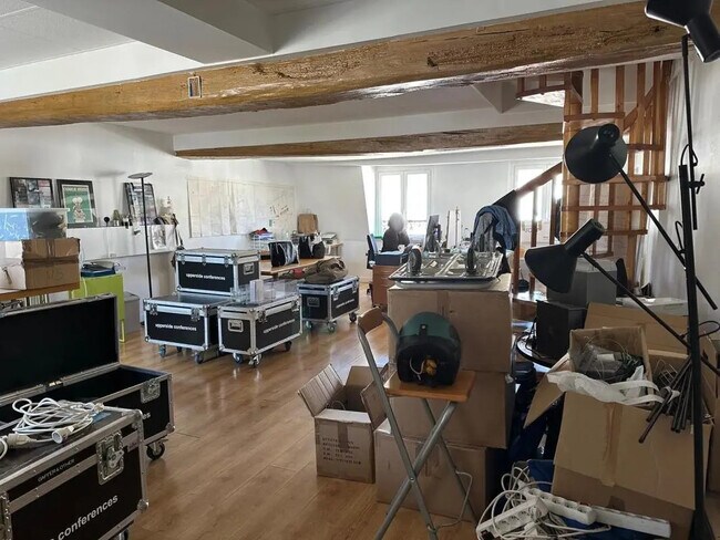 Plus de détails pour Bureau à louer