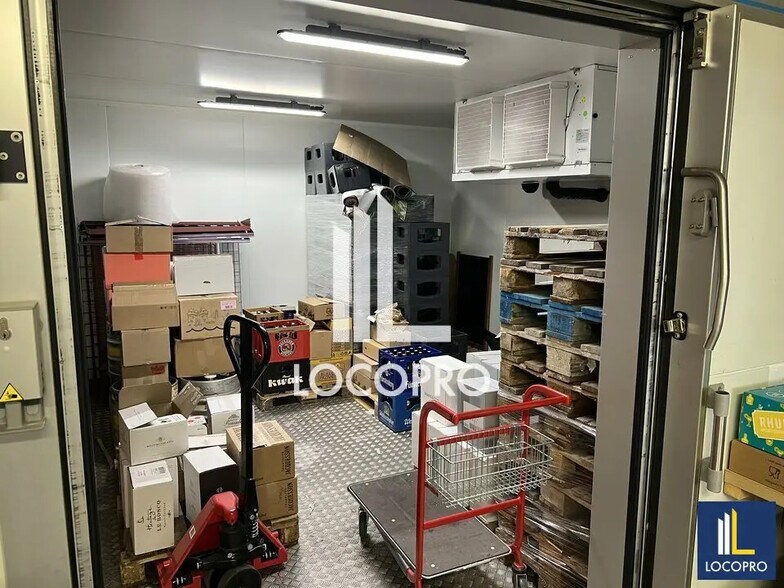 Local commercial dans Cabriès à louer - Photo de l’immeuble – Image 3 sur 7