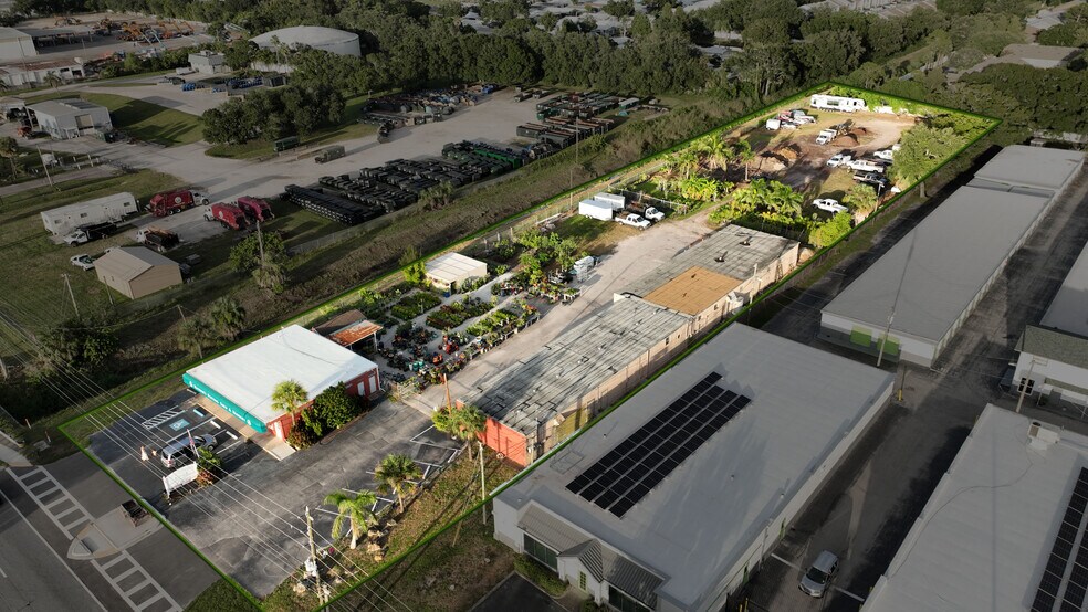 1625 Starkey Rd, Largo, FL à louer - Photo de l’immeuble – Image 3 sur 11