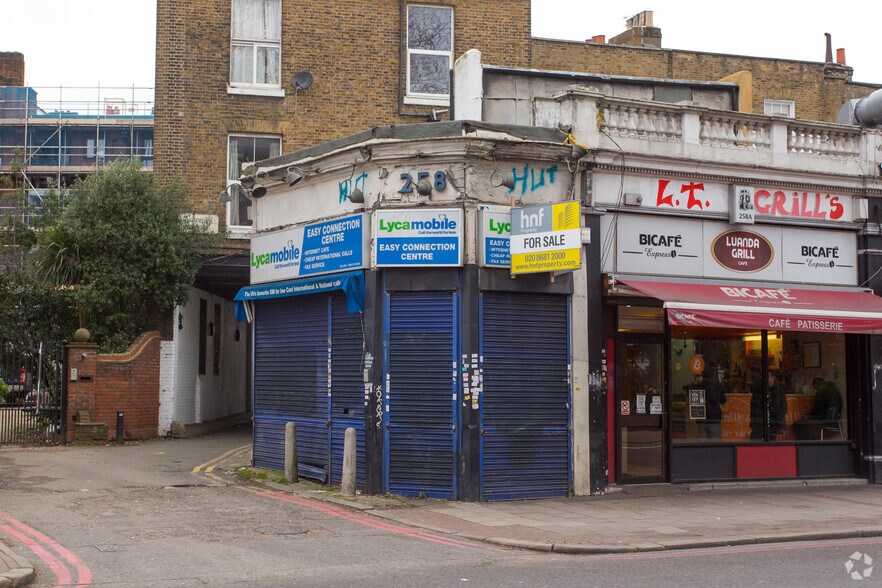 258A Brixton Hl, Londres à vendre - Photo de l’immeuble – Image 2 sur 2