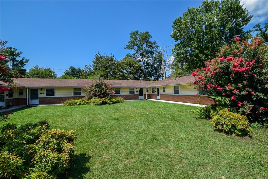 918 Central Ave, Salem, VA à vendre - Photo de l’immeuble – Image 3 sur 55