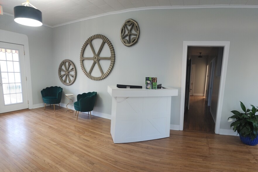 1211 N Cutting Ave, Jennings, LA à louer - Photo intérieure – Image 3 sur 12