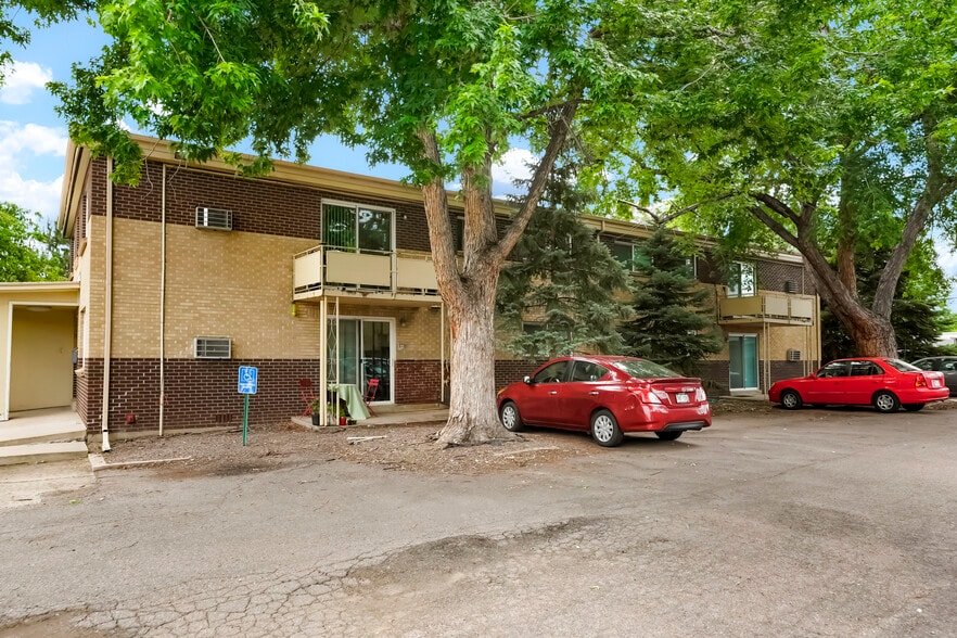 1675 Upham St, Lakewood, CO à vendre - Photo de l’immeuble – Image 3 sur 15