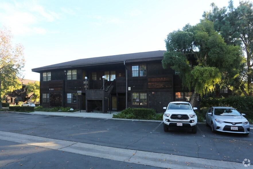 930 W 17th St, Santa Ana, CA à vendre - Photo de l’immeuble – Image 2 sur 35