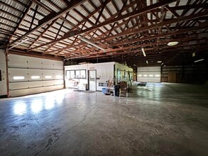 12630 Walnut Creek Pike, Ashville, OH à louer Photo intérieure– Image 1 sur 13