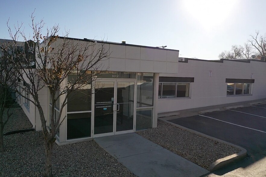 807 17th St, Greeley, CO à louer - Photo de l’immeuble – Image 2 sur 17