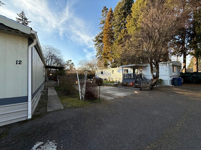 3701 Cherry Ave NE, Keizer, OR à vendre - Photo de l’immeuble – Image 3 sur 9