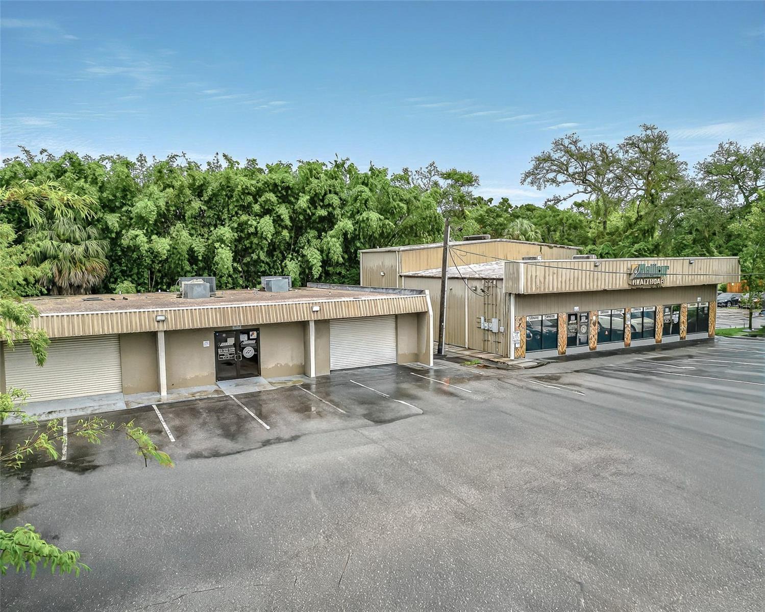 3403 W Waters Ave portefeuille de 2 biens à vendre sur LoopNet.fr Photo de l’immeuble– Image 1 sur 11