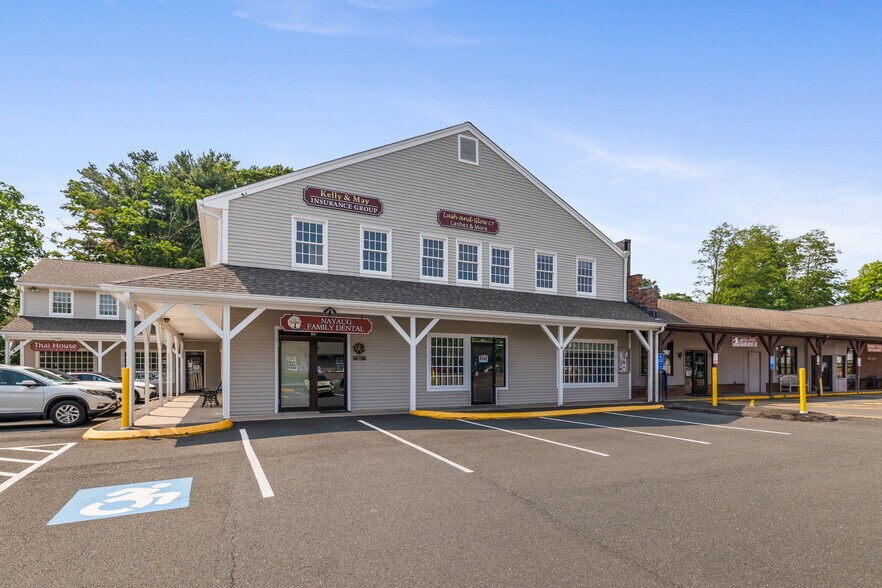 875 Main St, South Glastonbury, CT à louer - Photo de l’immeuble – Image 3 sur 13