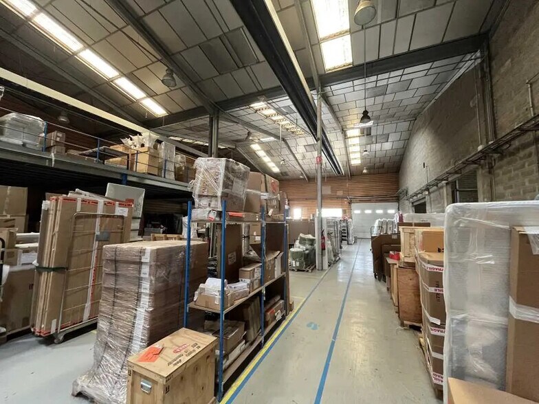 17 Avenue De L'Industrie, Corbas à vendre - Photo intérieure – Image 2 sur 8