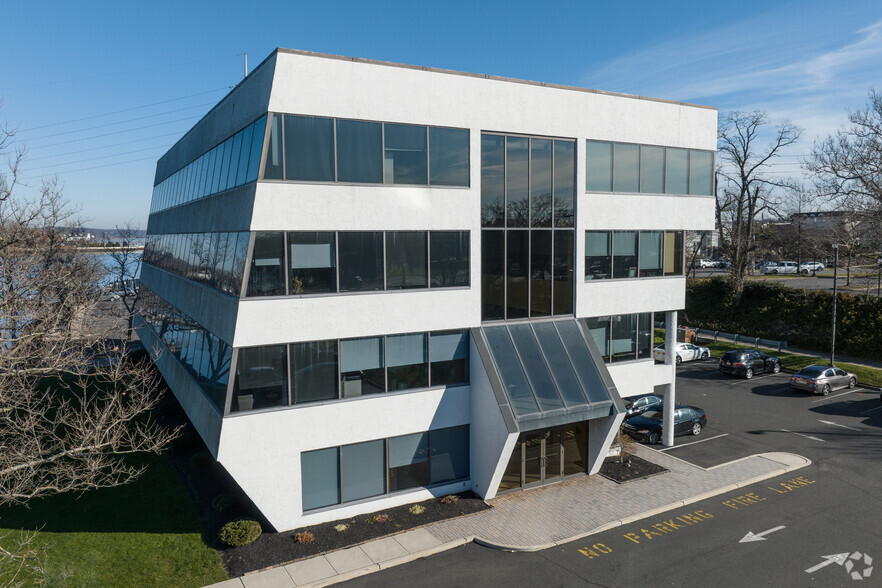 151 Bodman Pl, Red Bank, NJ à louer - Photo de l’immeuble – Image 2 sur 7