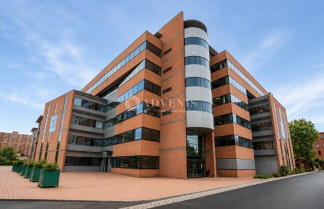 Plus de détails pour 23 Rue Raspail, Ivry-sur-Seine - Bureau à vendre