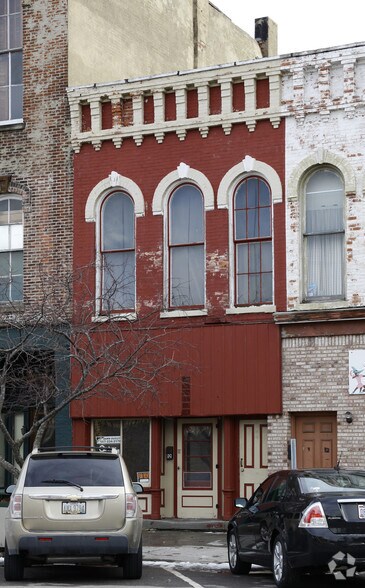 12 E Main St, Plymouth, OH à vendre - Photo de l’immeuble – Image 2 sur 2