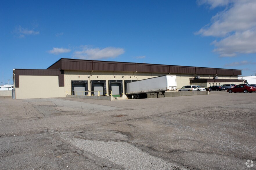 33101 Harper Ave, Saint Clair Shores, MI à vendre - Photo de l’immeuble – Image 3 sur 3