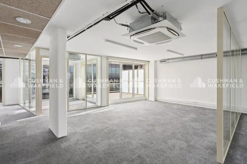 77 Rue Jean Bleuzen, Vanves à louer - Photo de l’immeuble – Image 3 sur 14