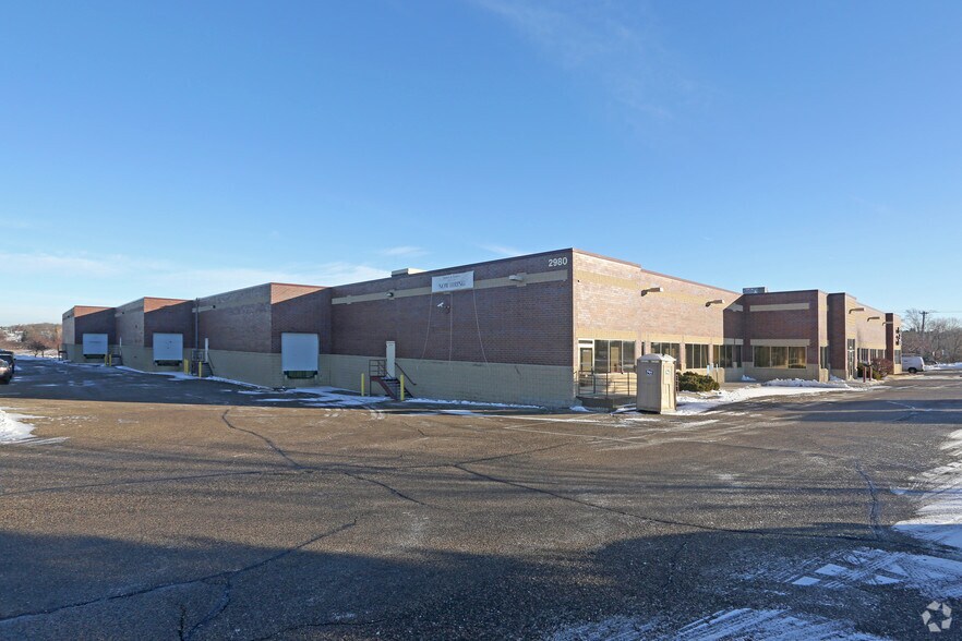 2980 Commers Dr, Eagan, MN à louer - Photo principale – Image 1 sur 5