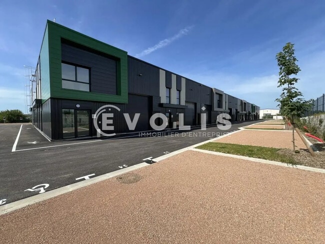 Plus de détails pour Bureau, Local d'activités à louer