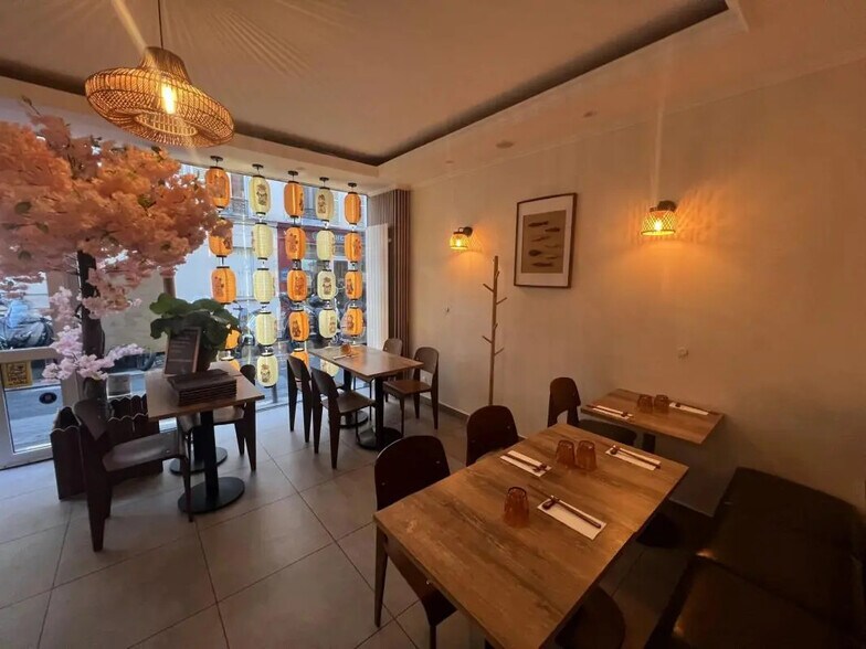 Local commercial dans Paris à vendre - Photo de l’immeuble – Image 3 sur 4