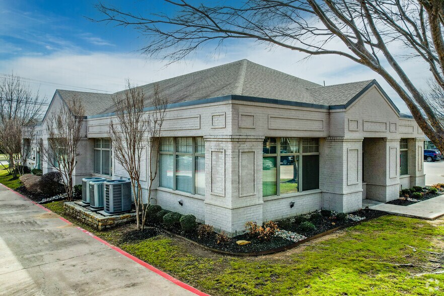 430 N Carroll Ave, Southlake, TX à vendre - Photo de l’immeuble – Image 2 sur 4