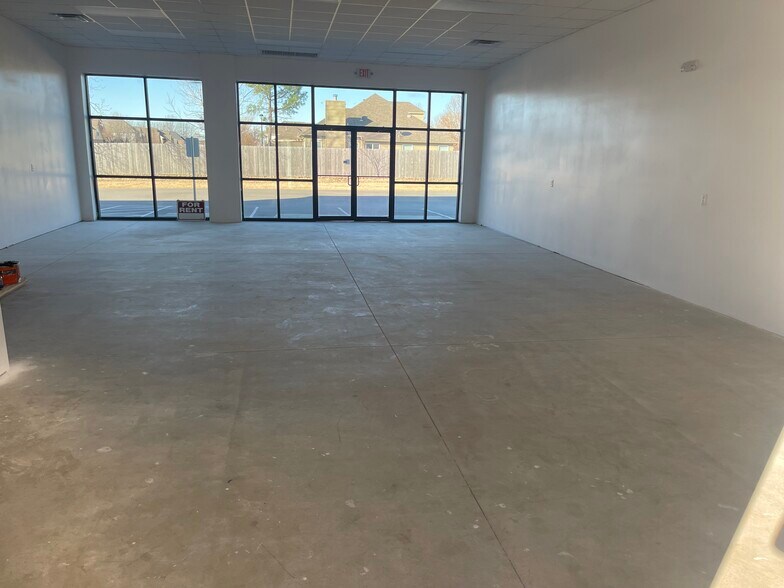 2712 W Kenosha St, Broken Arrow, OK à louer - Photo de l’immeuble – Image 3 sur 12