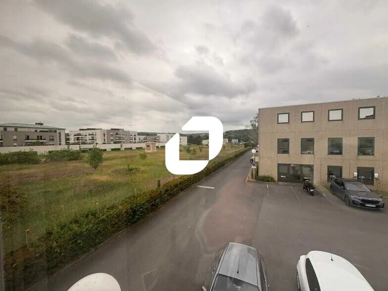 Bureau dans Croissy-sur-Seine à vendre - Photo de l’immeuble – Image 1 sur 10