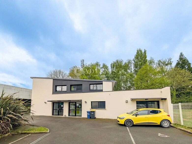 Bureau dans Melesse à louer - Photo de l’immeuble – Image 1 sur 12