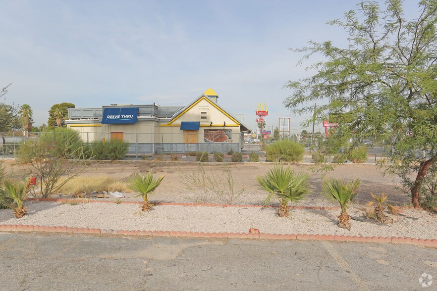 4972 Boulder Hwy, Las Vegas, NV à vendre - Photo de l’immeuble – Image 3 sur 4