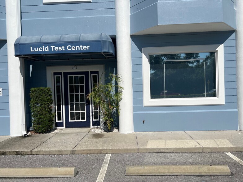 1465 S Fort Harrison Ave, Clearwater, FL à louer - Photo de l’immeuble – Image 2 sur 82