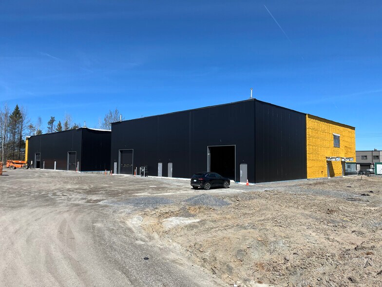 1685 Rue Atmec, Gatineau, QC à louer - Photo de l’immeuble – Image 1 sur 4