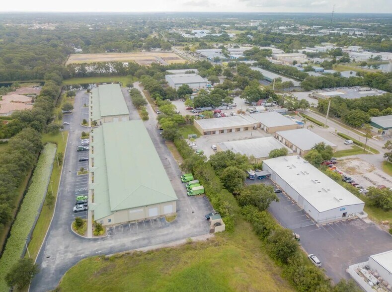 4460-4514 McAshton St, Sarasota, FL à vendre - Photo de l’immeuble – Image 2 sur 7