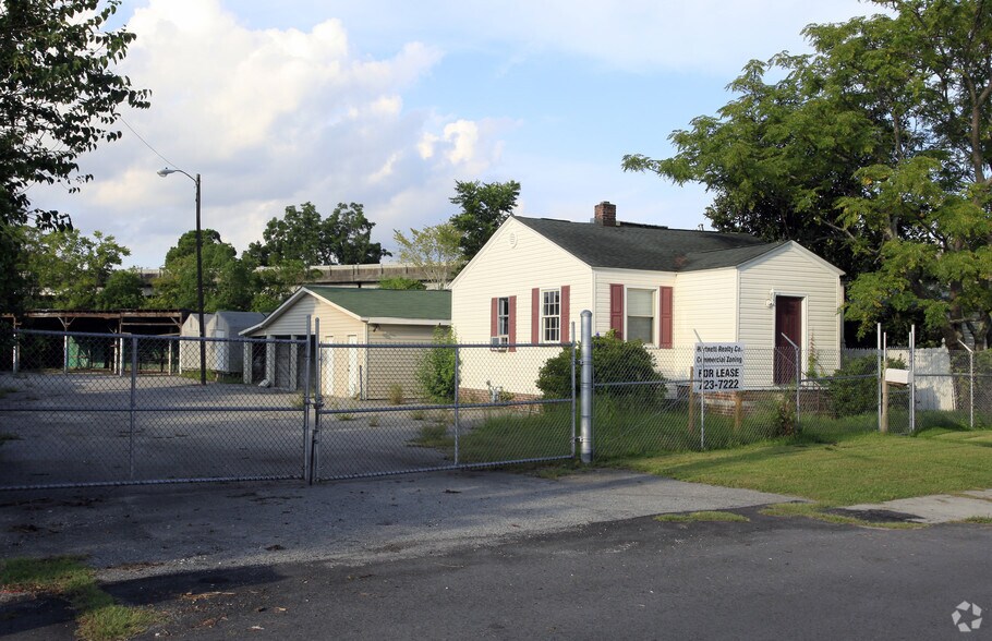 2123 Montford Ave, Charleston, SC à louer - Photo de l’immeuble – Image 3 sur 4
