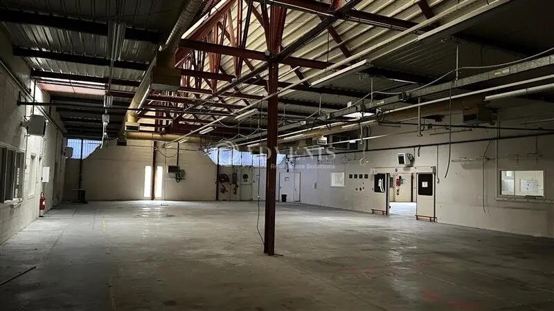 Local d'activités dans Blois à vendre - Photo intérieure – Image 1 sur 6