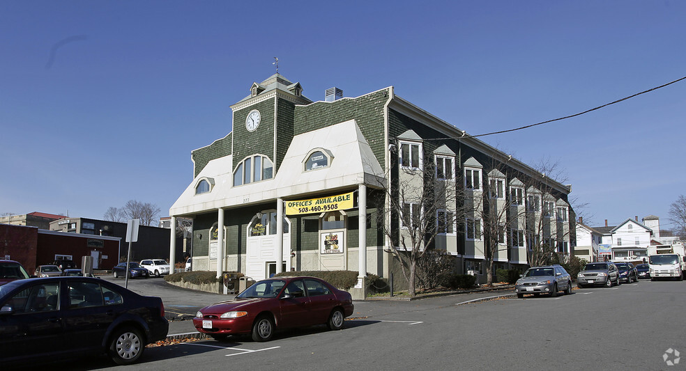 277 Main St, Marlborough, MA à louer - Photo de l’immeuble – Image 3 sur 14