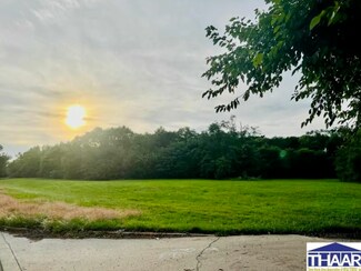 Plus de détails pour 2010 Maple Ave, Terre Haute, IN - Terrain à vendre