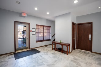 1900 E 15th St, Edmond, OK à vendre Photo intérieure– Image 1 sur 9