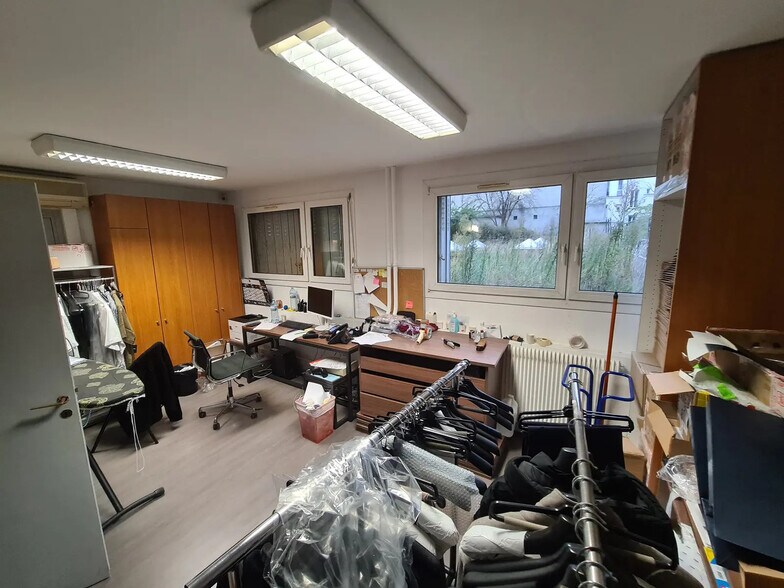 Industriel/Logistique dans Paris à louer - Photo de l’immeuble – Image 3 sur 8