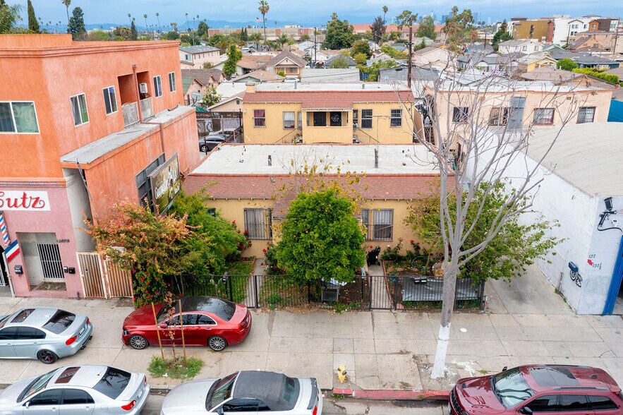 139 W Florence Ave, Los Angeles, CA à vendre - Photo principale – Image 1 sur 7