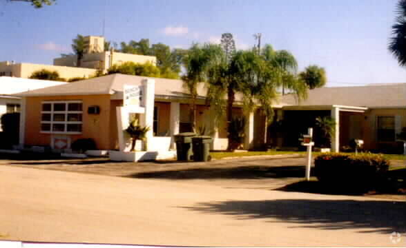 1233 Island Rd, West Palm Beach, FL à vendre - Photo principale – Image 1 sur 2