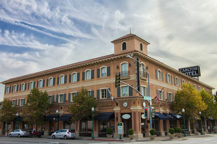 6005 El Camino Real, Atascadero, CA à louer - Photo de l’immeuble – Image 2 sur 25