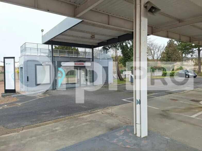 Local commercial dans Noyon à louer - Photo de l’immeuble – Image 1 sur 5