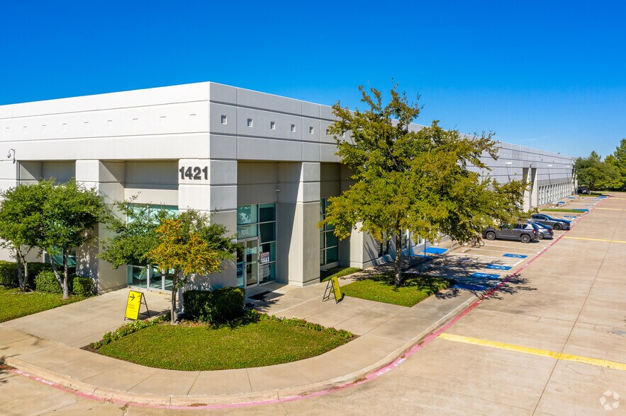 1461 S Belt Line Rd, Coppell, TX à louer - Photo principale – Image 3 sur 13