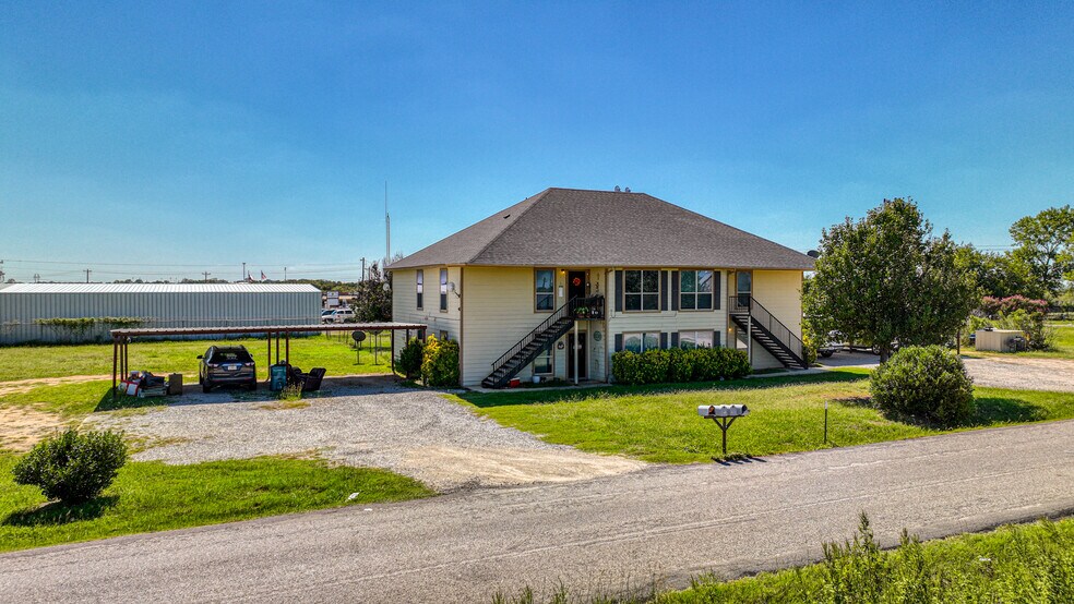 761 Olive Branch Rd, Brock, TX à vendre - Photo principale – Image 1 sur 32