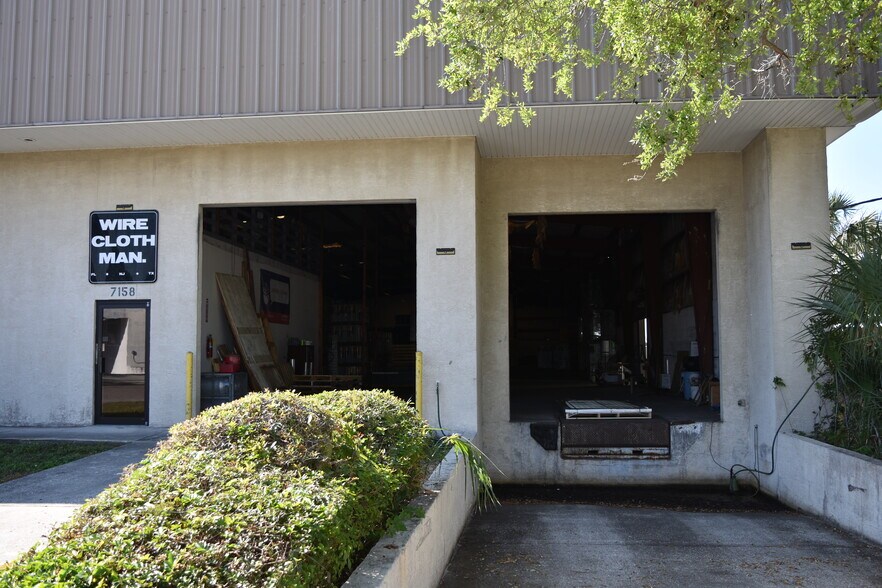7158 123rd Cir N, Largo, FL à louer - Photo de l’immeuble – Image 3 sur 5