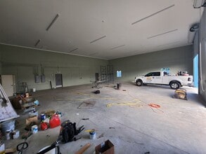 2051 Commerce Lakes Dr, Port Saint Lucie, FL à louer Photo intérieure– Image 2 sur 11