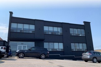 Plus de détails pour 91 Tycos Dr, Toronto, ON - Local commercial à louer