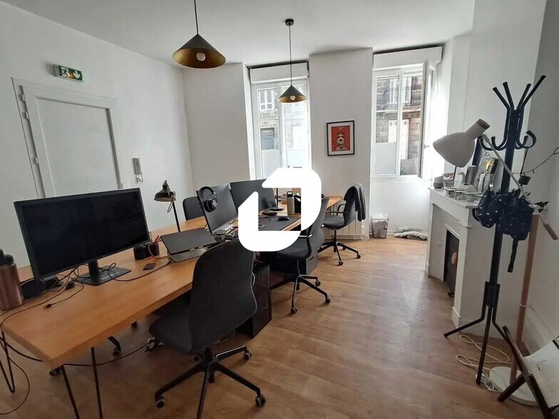 Bureau dans Bordeaux à louer - Photo de l’immeuble – Image 2 sur 8