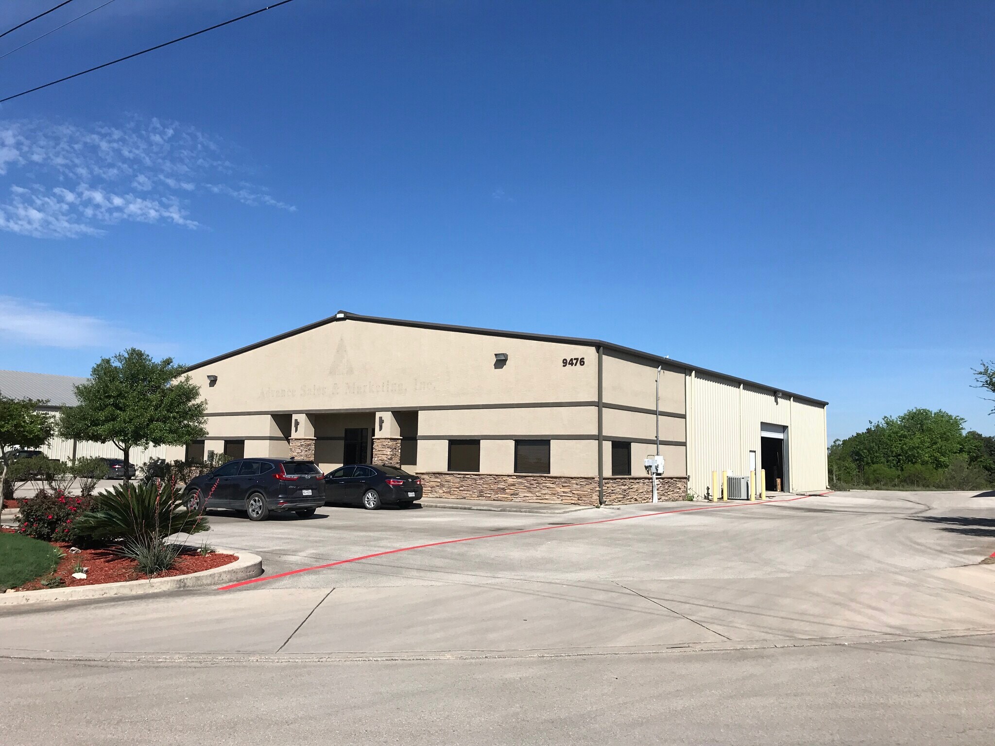 9476 Corporate Dr, Selma, TX à louer Photo principale– Image 1 sur 5