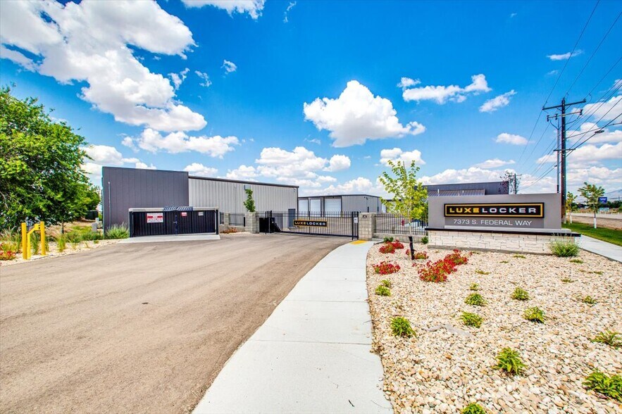 7373 S Federal Way, Boise, ID à vendre - Photo de l’immeuble – Image 2 sur 46